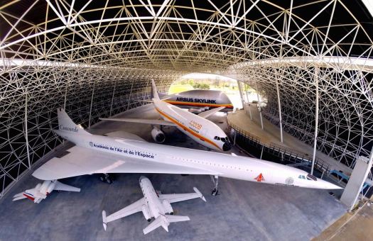 Avions transférés au Musée Aeroscopia