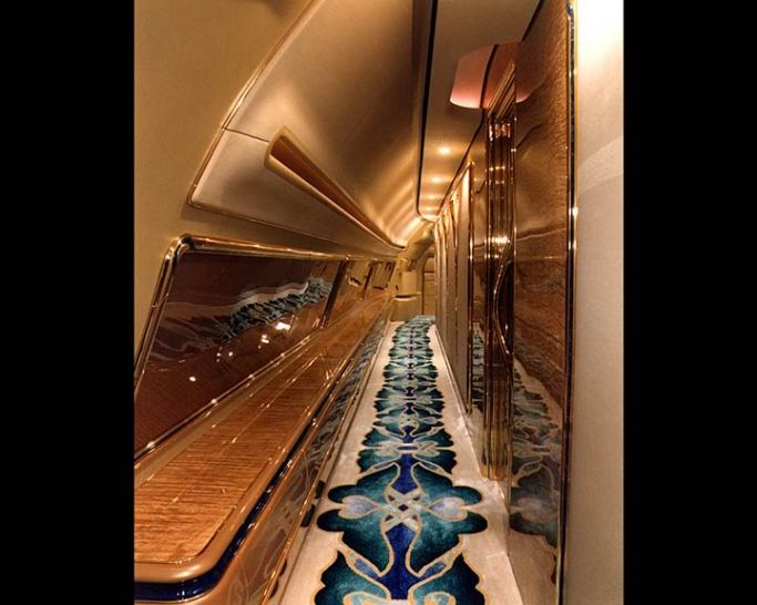 A-340-200 Brunei aisle