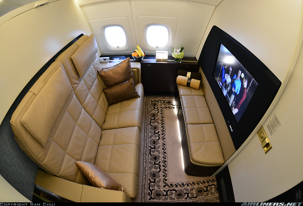A-380-861 1st class, sky apartment, Etihad