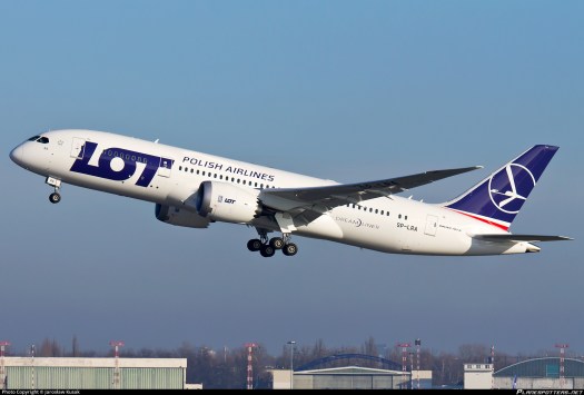 B-787-8 LOT