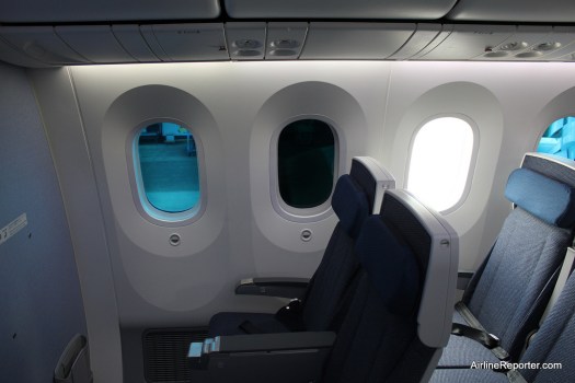 B-787 windows