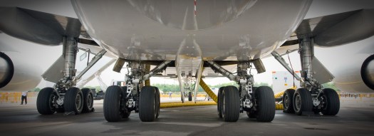 B-747 langing gear