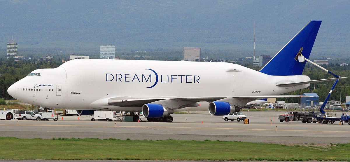 B-747 Dreamlifter 3