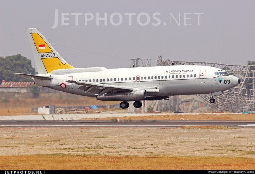 B-737 2x9 Surveiller