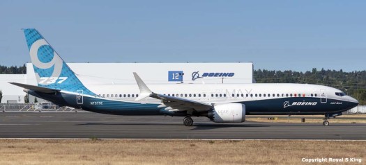 B-737MAX 9