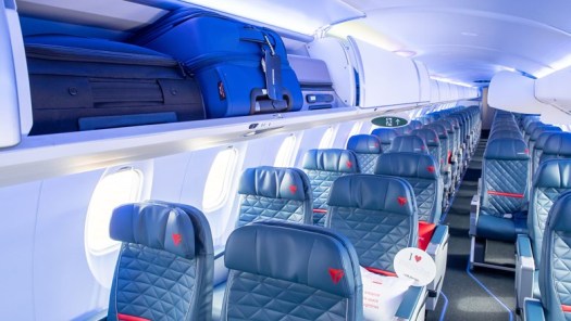 CRJ-900. DL cabinjpg