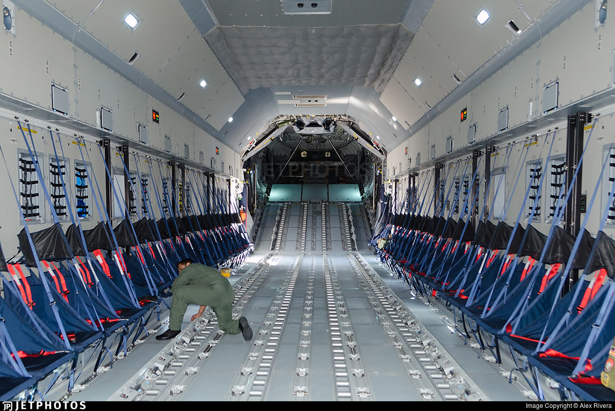 Cargo A-400M Cargo bay SAF