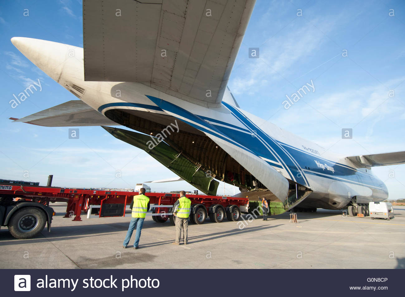 Cargo AN-124 rear ramp